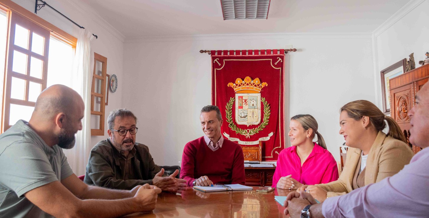 La red de recarga de vehículos eléctricos incorpora dos módulos municipales en La Aldea (Energía Gran Canaria)